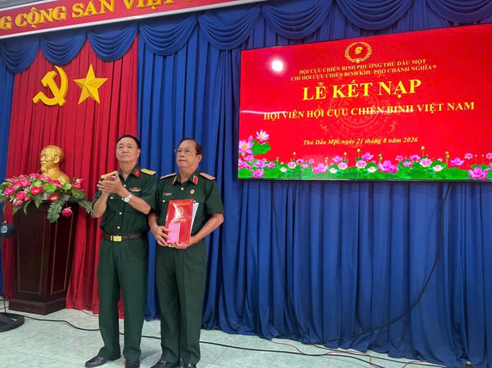 Kết nạp hội viên mới ở phường Thủ Dầu Một