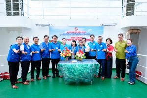 Đoàn công tác với các hoạt động sôi nổi trên tàu KN491