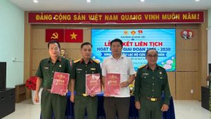 Đại diện Ban Công tác Cựu chiến binh Thành phố chứng kiến kí kết liên tịch giữa các đơn vị